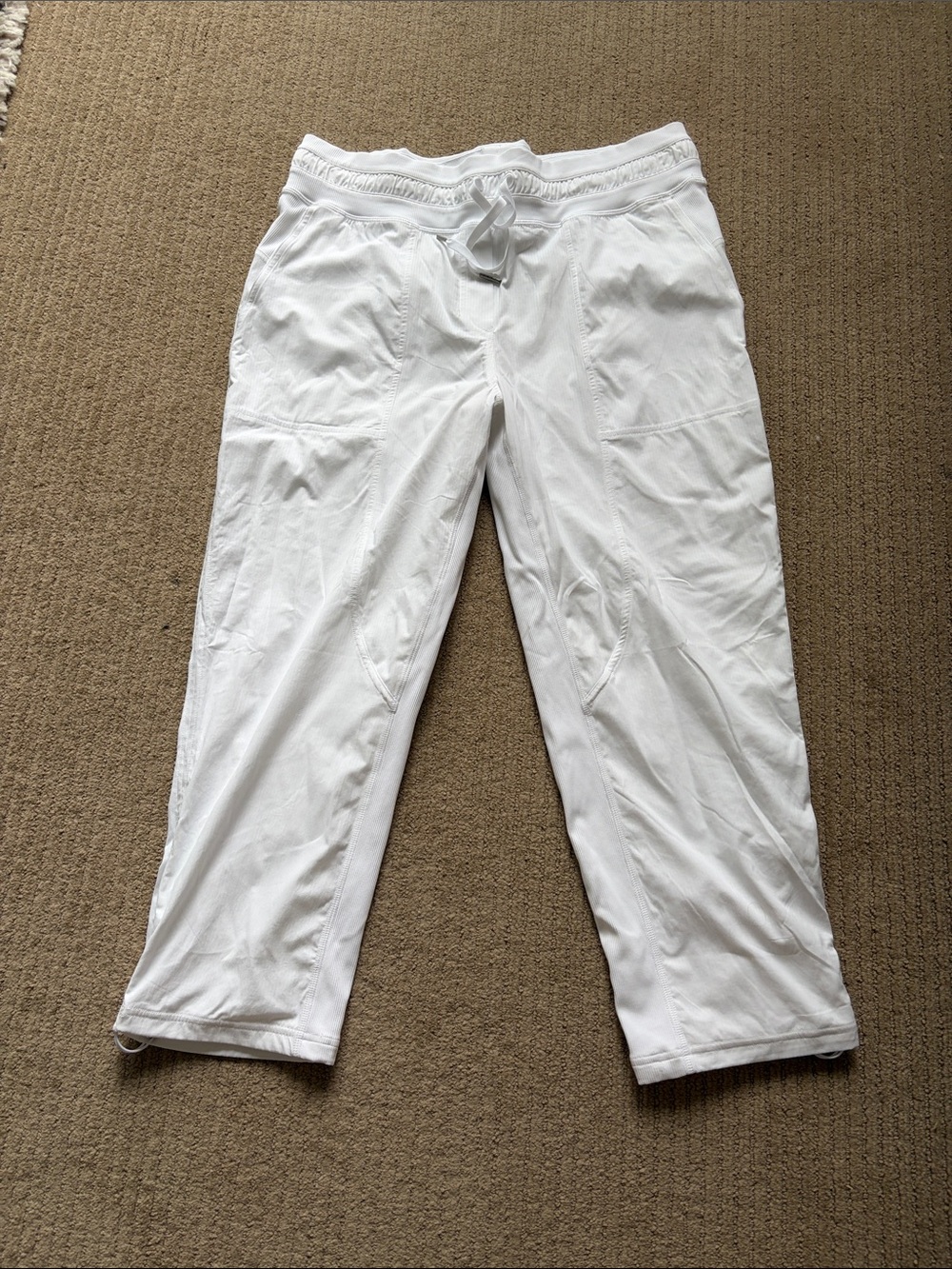 Lululemon Dance Studio Mid-Rise Cropped Pant, White, size 12